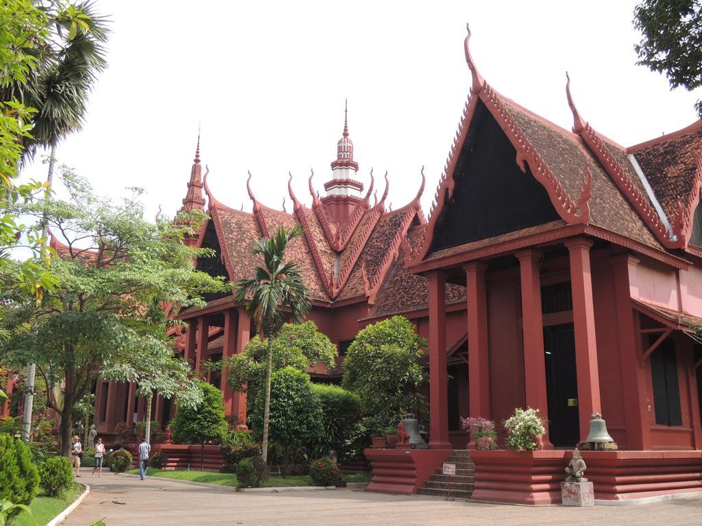 Number 9 Hotel Phnom Penh Exteriör bild