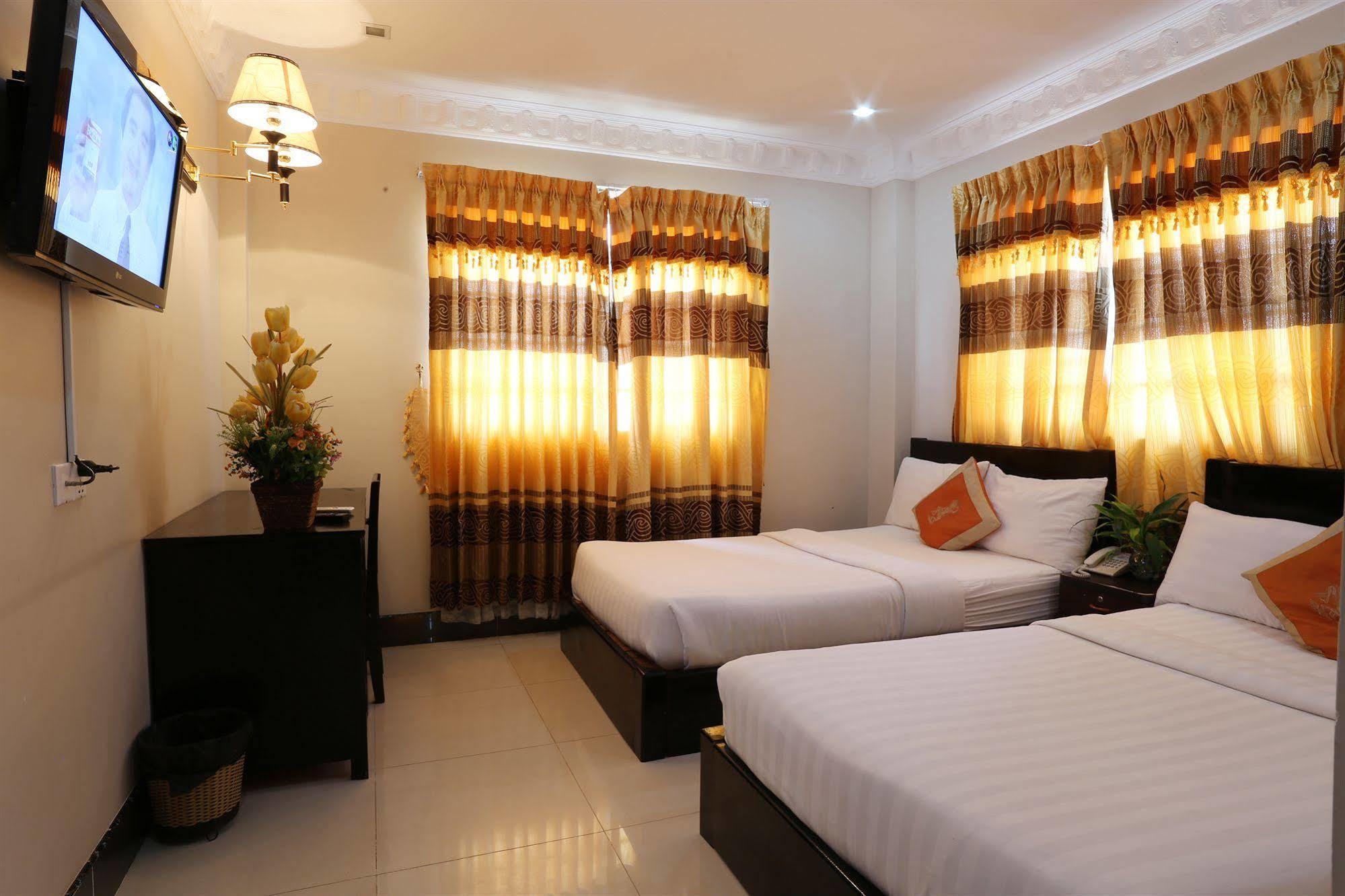 Number 9 Hotel Phnom Penh Exteriör bild